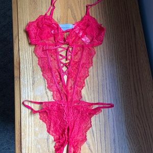 Unlined Ouvert Lace Teddy
